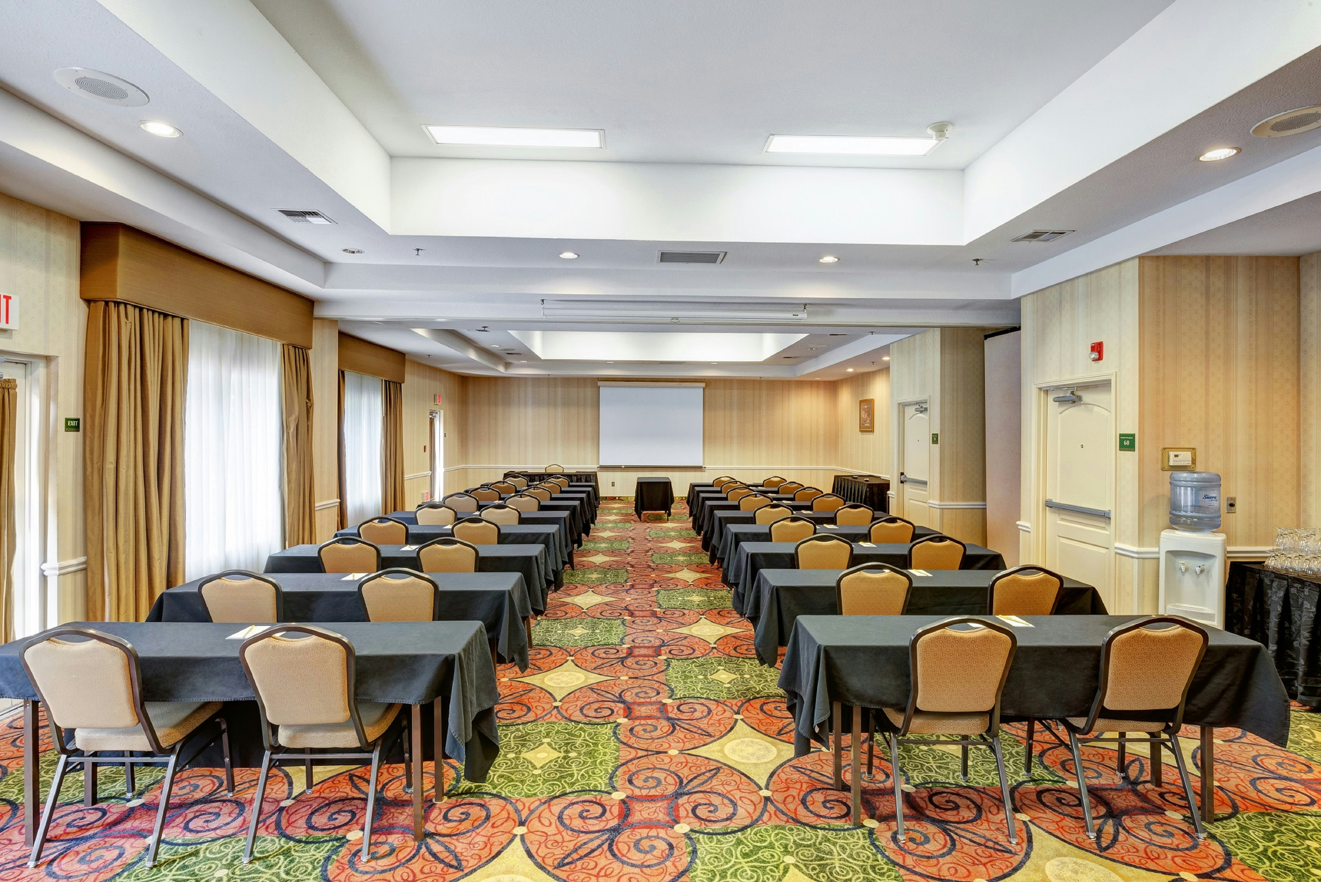 Hilton Garden Inn Portland Airport, OR 24/32