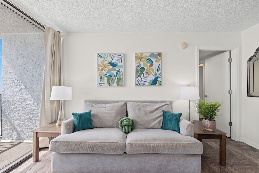 Sandpiper Beacon Beach Resort 21/50