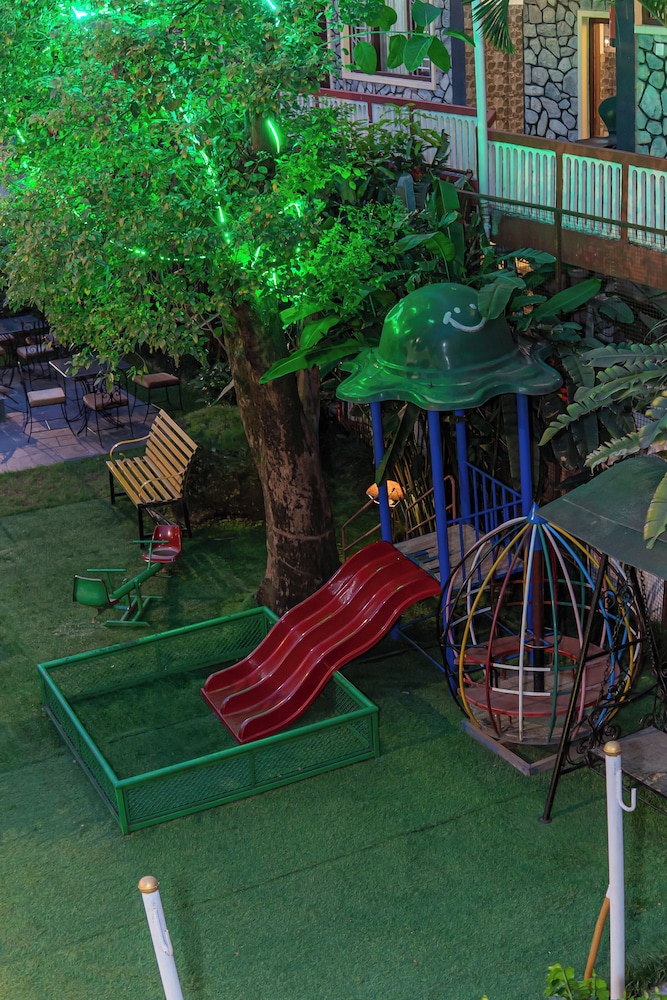 Moonlight Resort 27/34