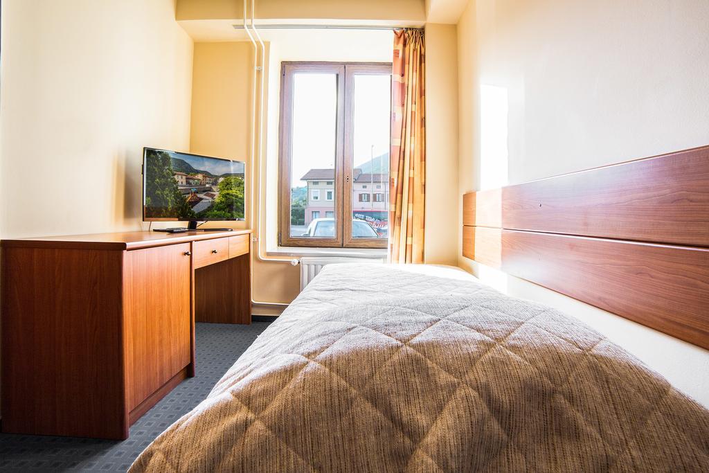 Hotel Sabotin 12/35
