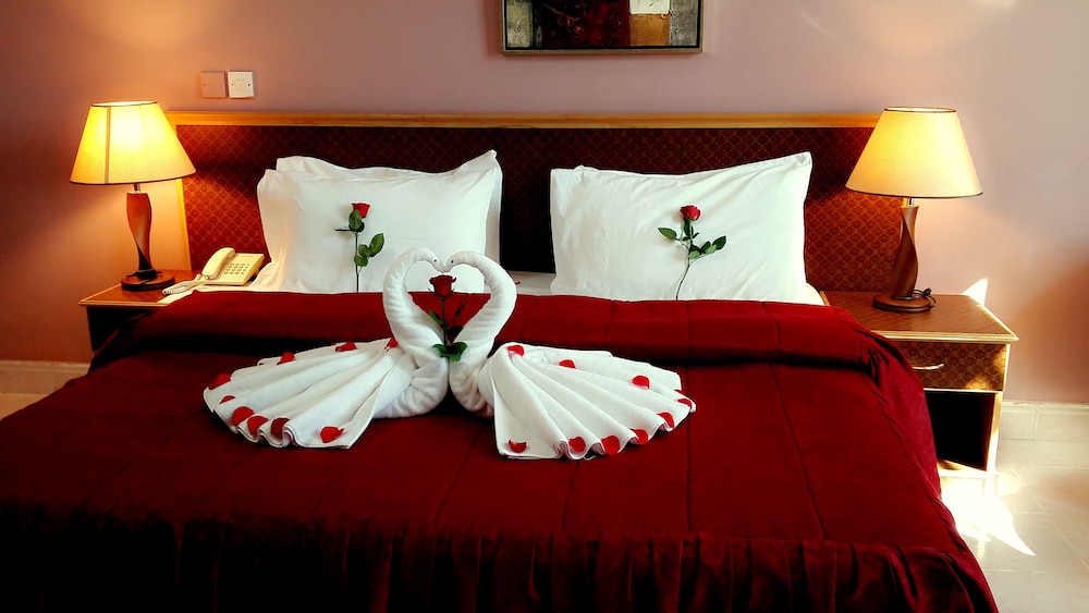 Mutrah Hotel 20/50