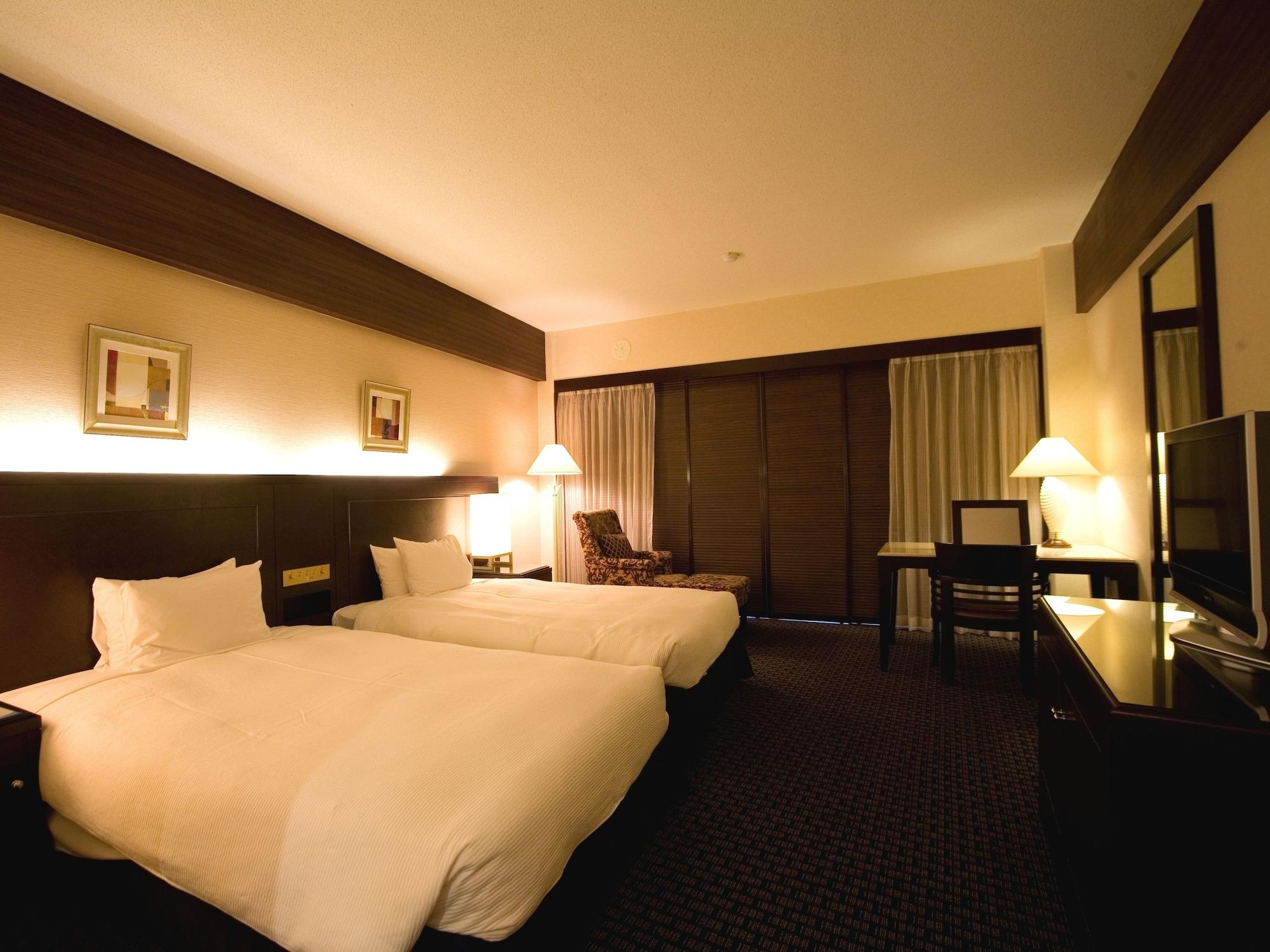 Standard, Twin Beds
