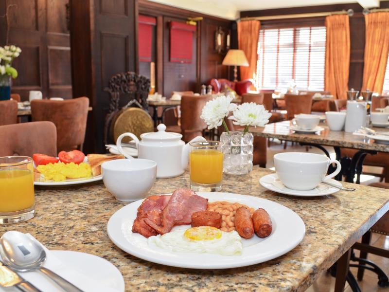 Celtic Lodge Guesthouse Restaurant Bar 23/36