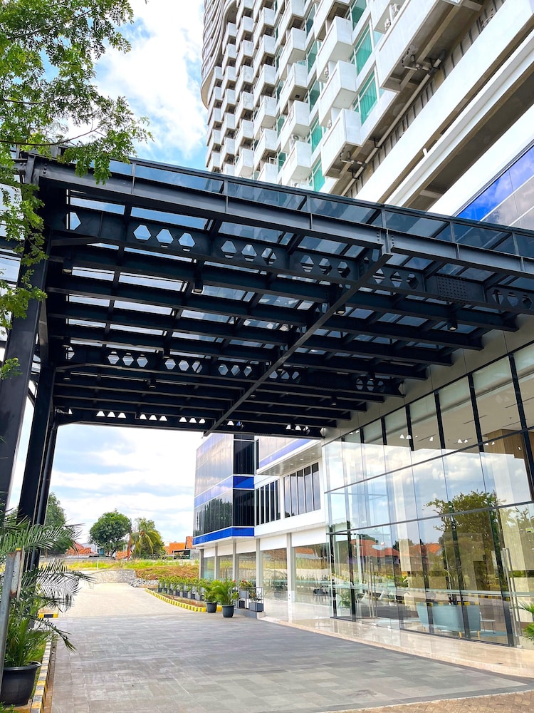 Howard Johnson By Wyndham Tangerang 4/62