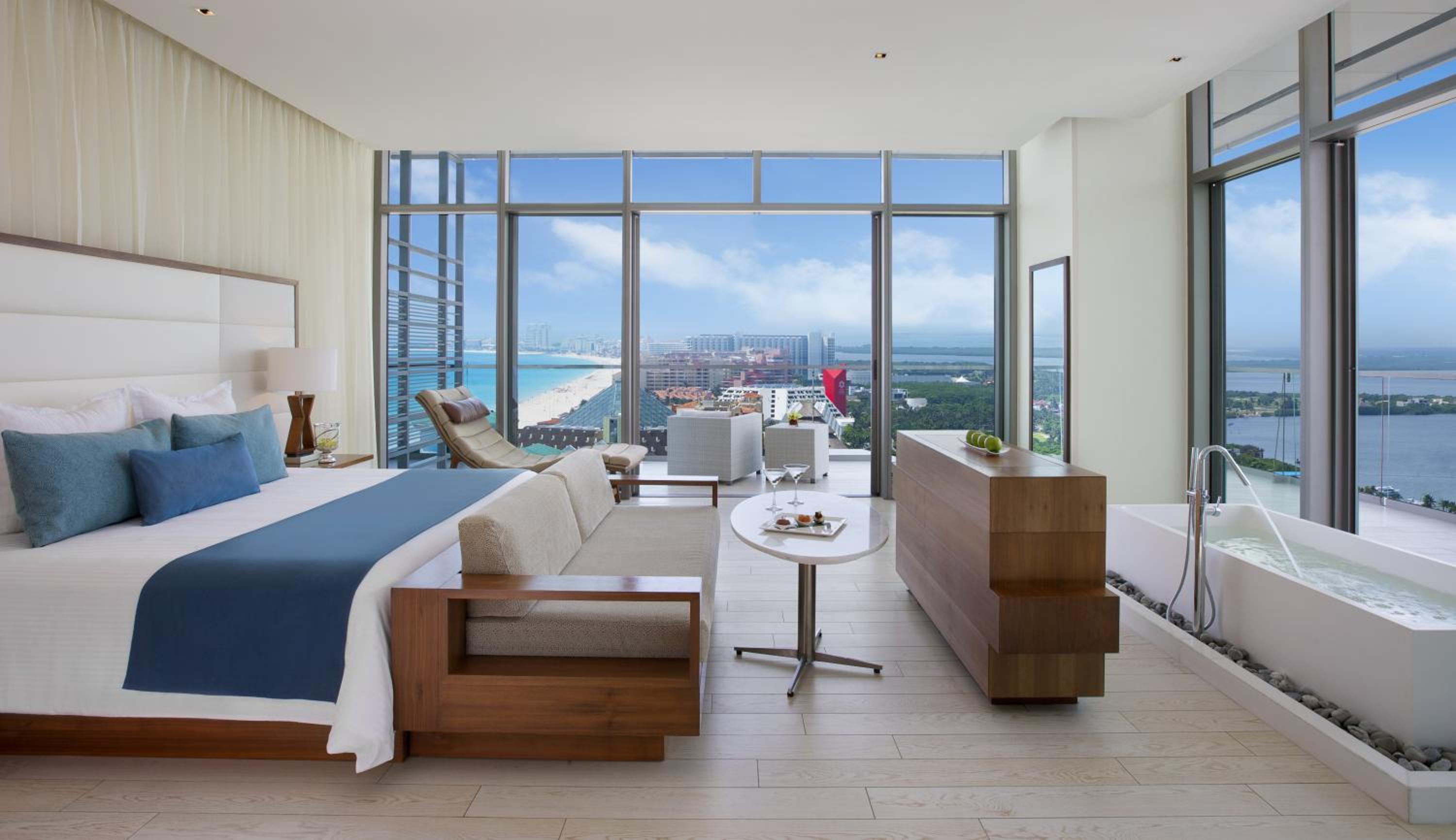 HONEYMOON, PREFERRED CLUB, SUITE, OCEAN VIEW