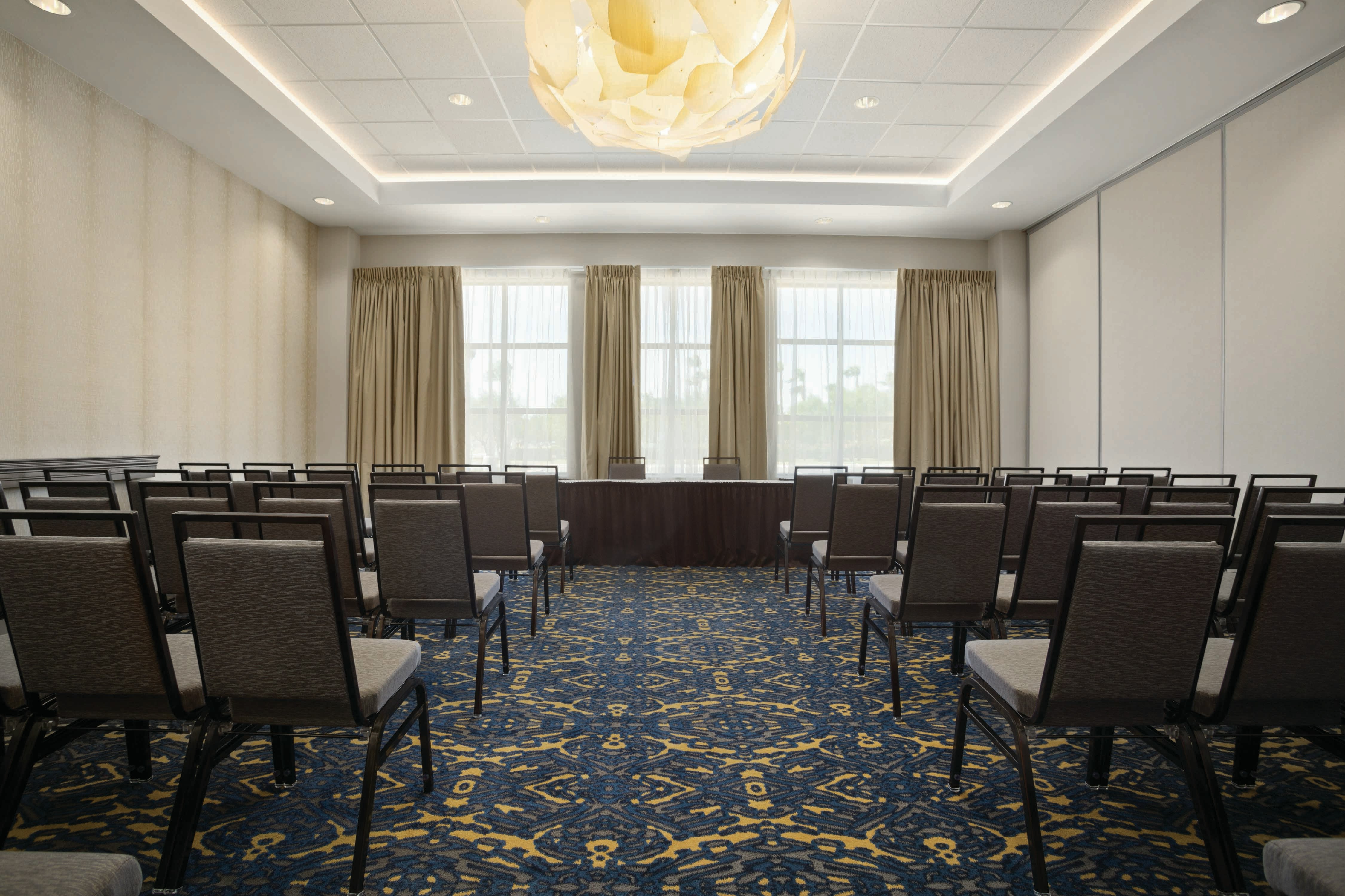 Embassy Suites By Hilton Mcallen Convention Center 50/56