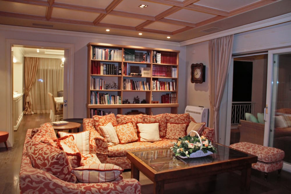 Villa Metaxas 18/50