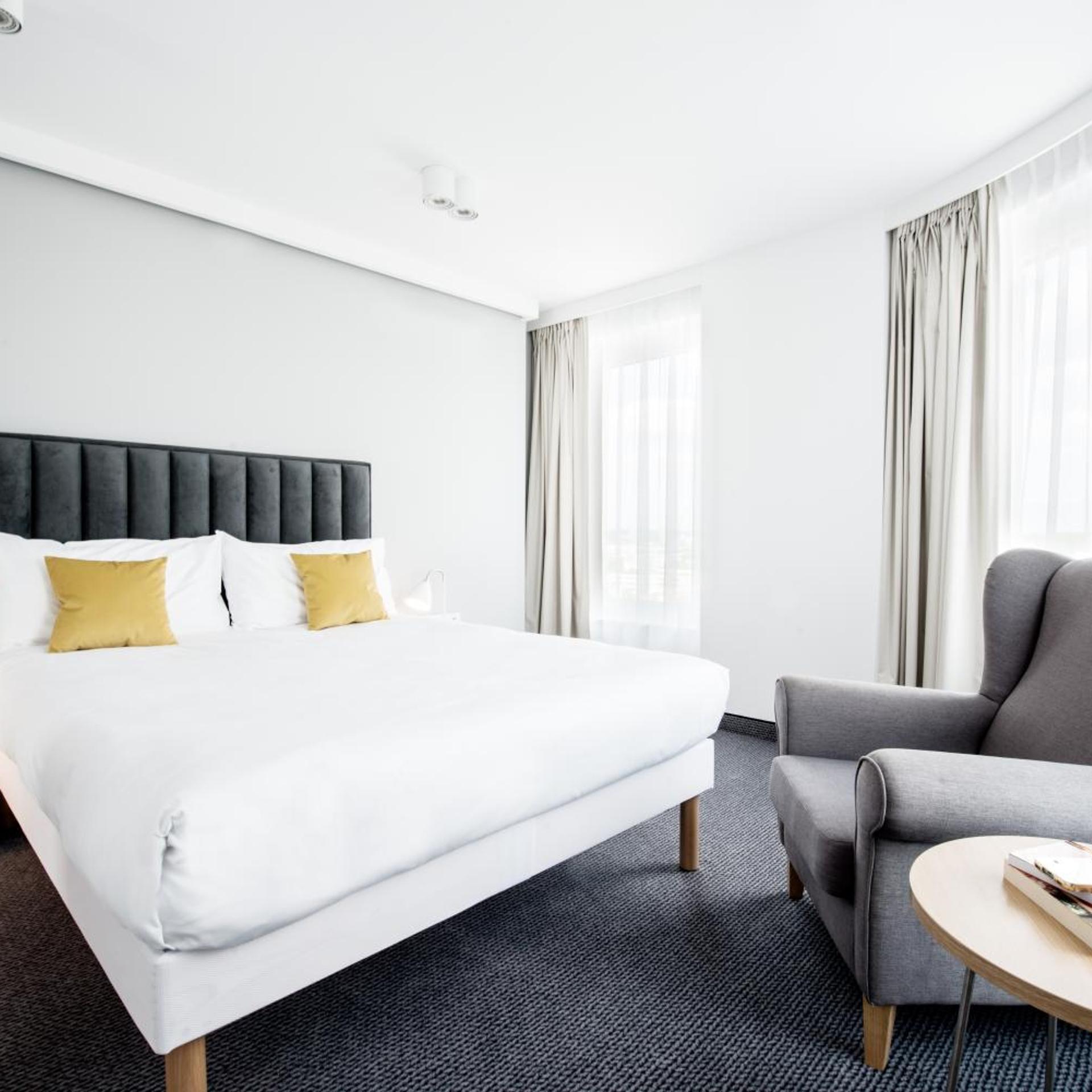 Family Suite, Standard