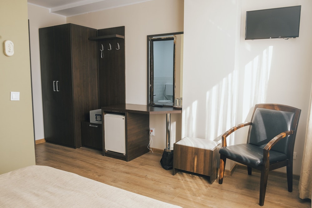 Hotel Graffiti 38/55
