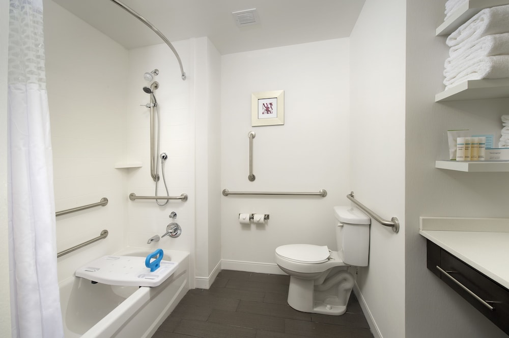 Hampton Inn Huntsville/Village Of Providence Al 14/47
