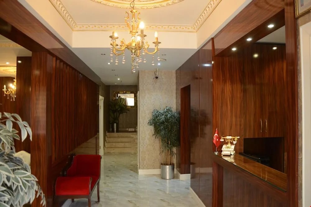 Sahra Airport Hotel 9/56