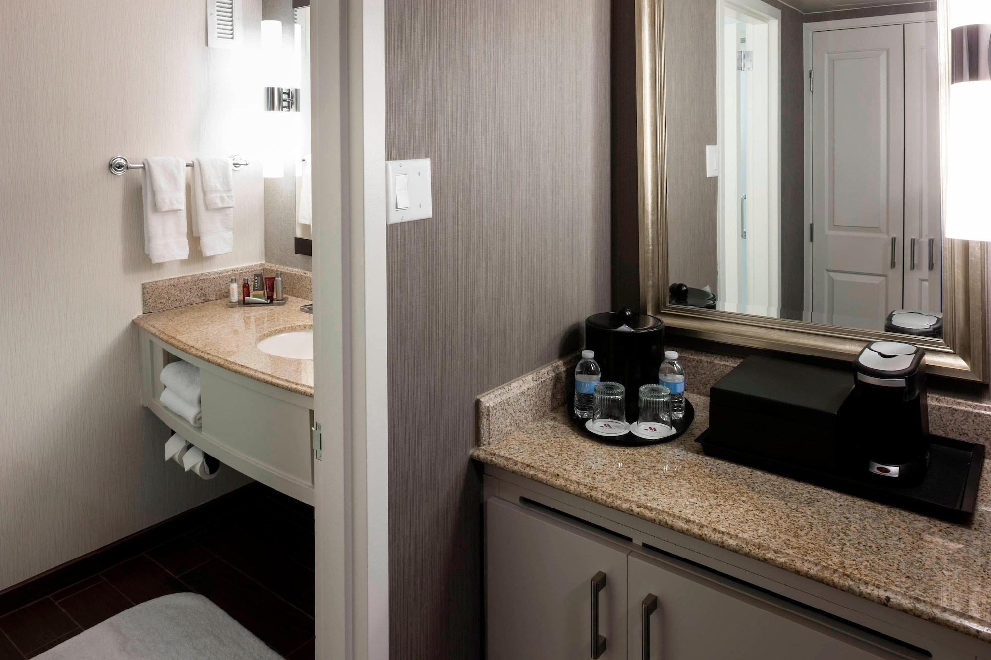 غرفة كلوب بسرير كينج، Fairfax Marriott at Fair Oaks 4/4