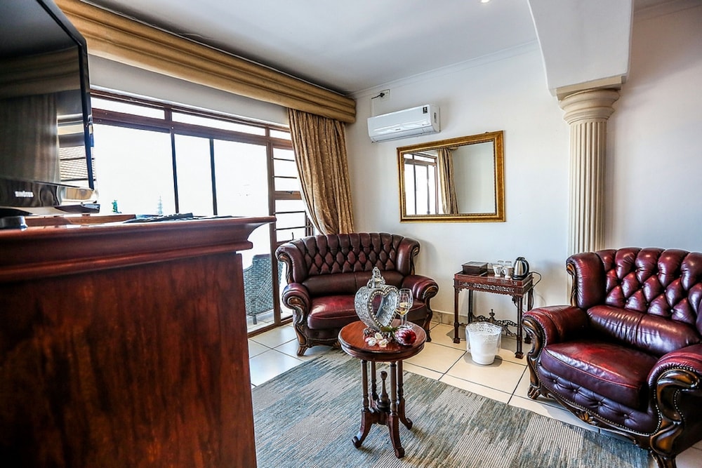 Misty Waves Boutique Hotel 38/79