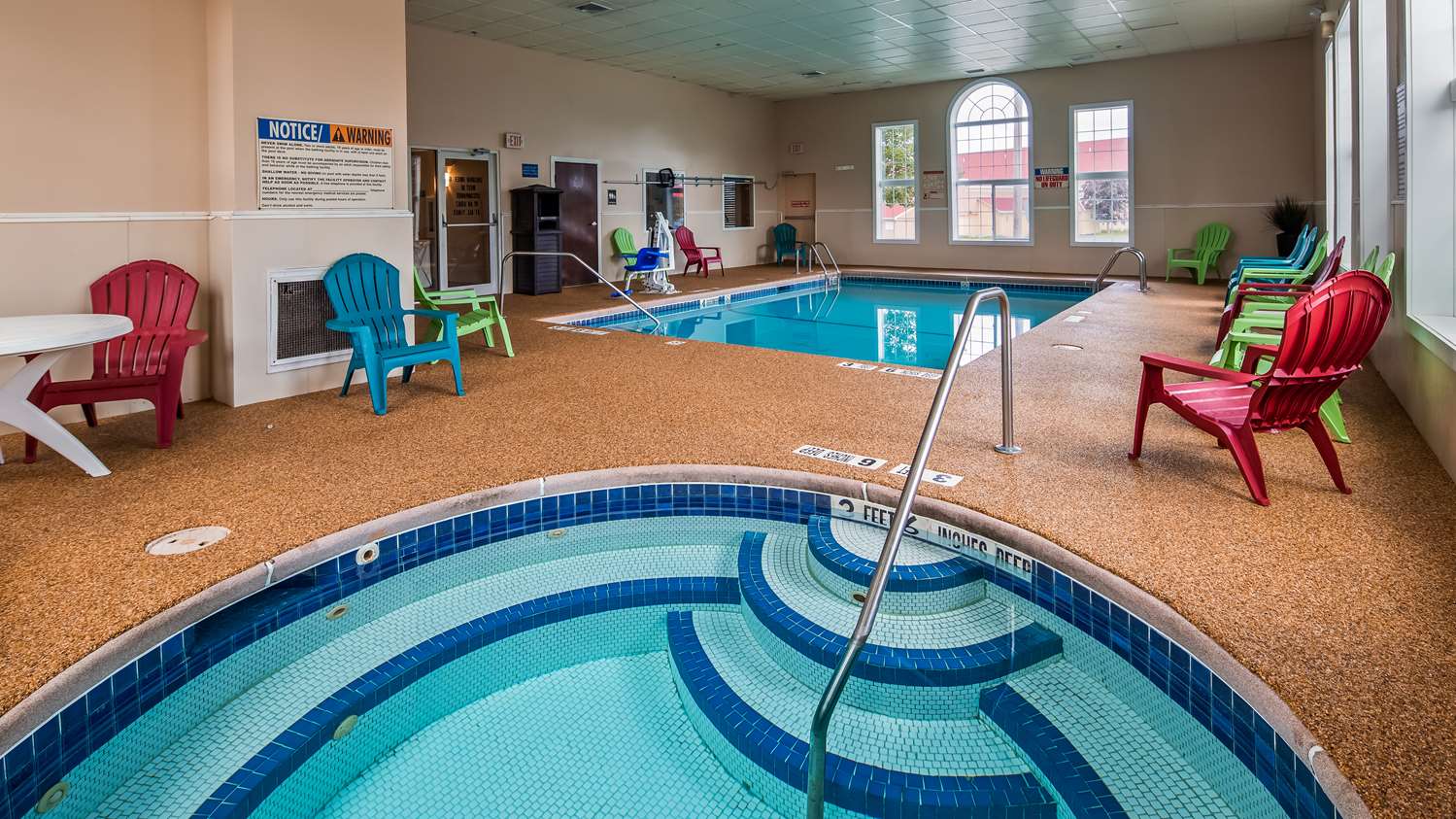 Best Western Crown Inn & Suites 4/10