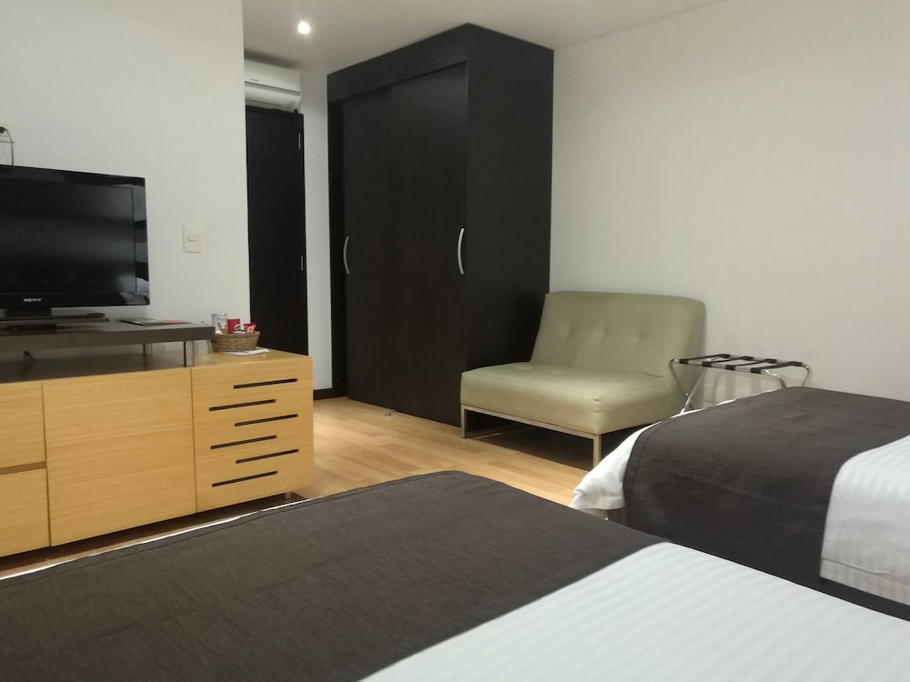 Hotel Sky Medellin 3/55