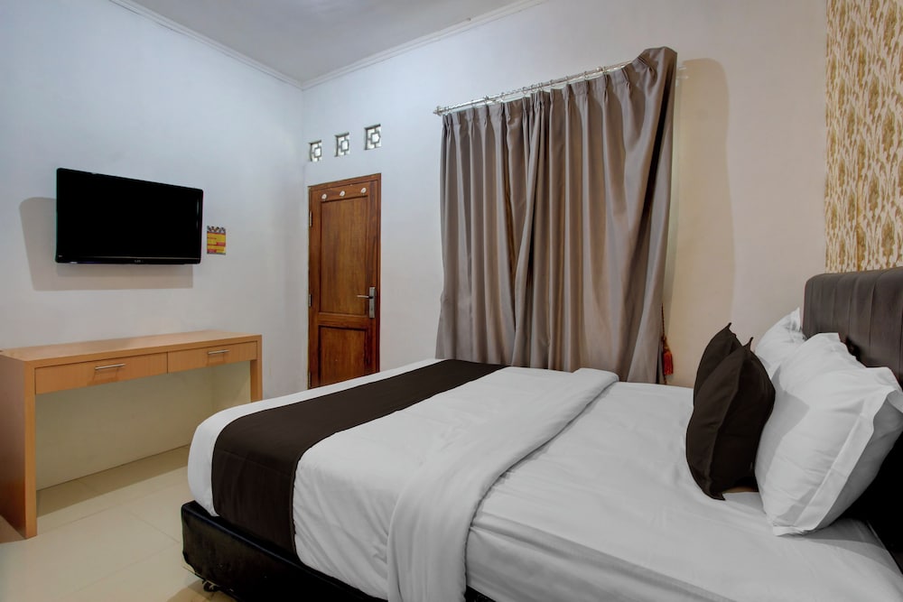 Hotel O near Parangtritis Beach formerly Paris Ocean 14/26
