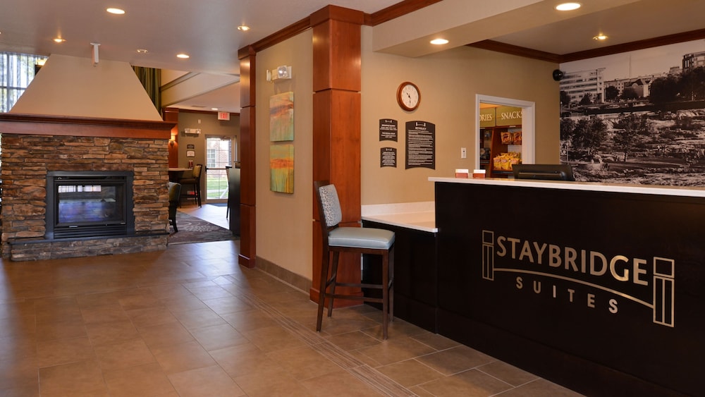 Staybridge Suites Sioux Falls At Empire Mall 6/54