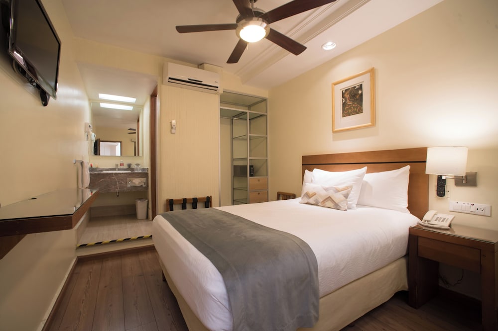 Hotel Abu 32/63