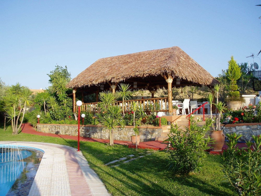 New Kydonia Suites & Studios 24/25