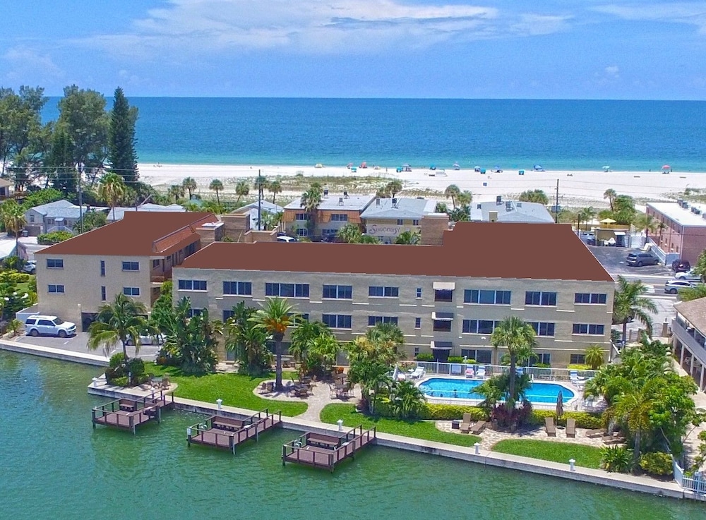 Westwinds Waterfront Resort 1/34