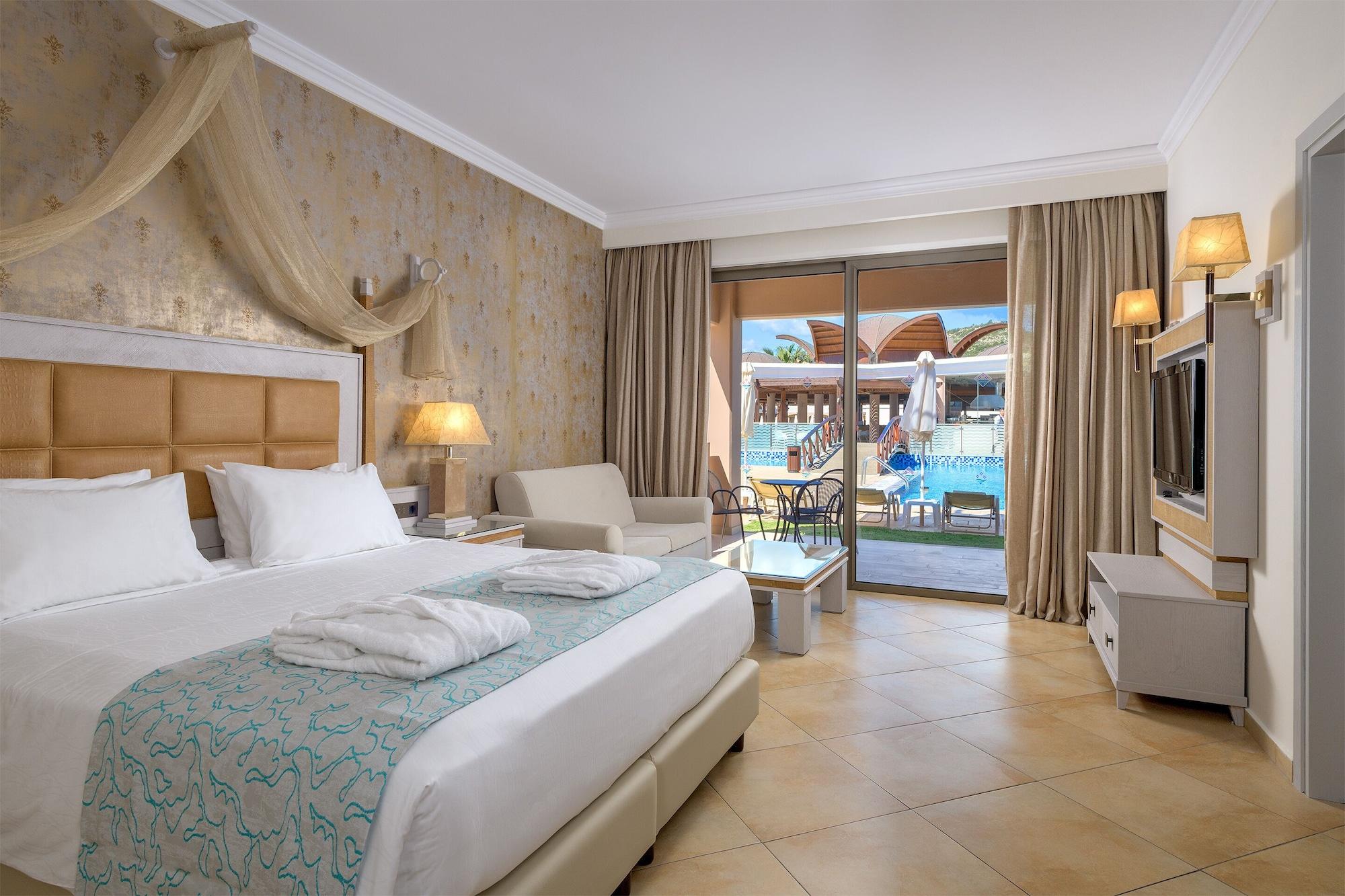 Luxury, Suite, Direct Pool Access