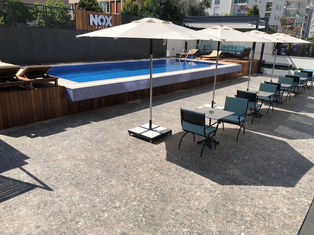 Nox Suite 65/69
