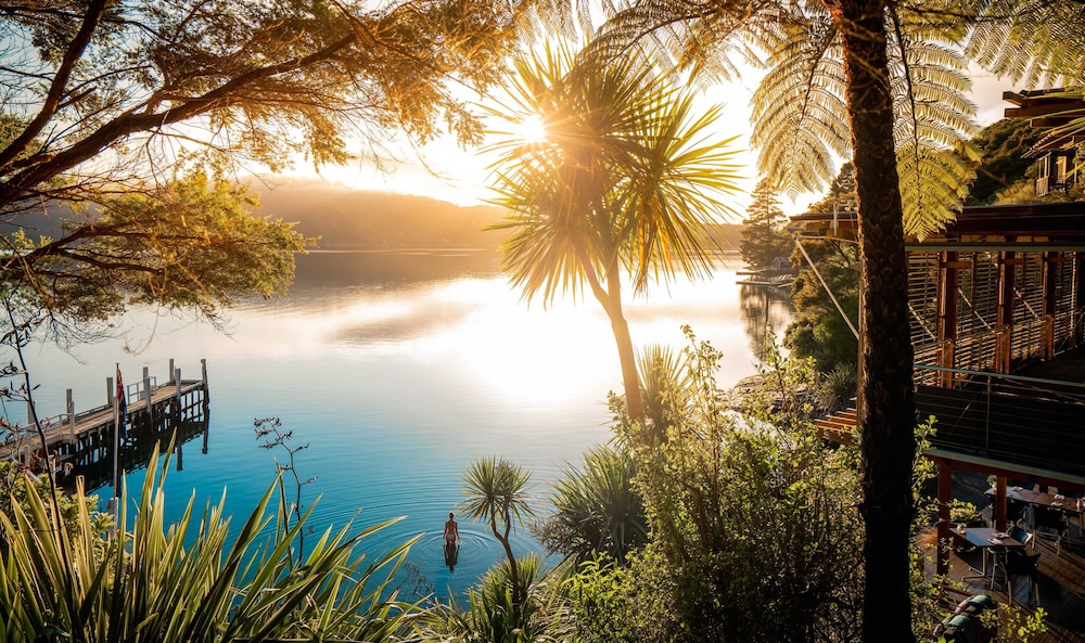 Bay of Many Coves Resort 20/57