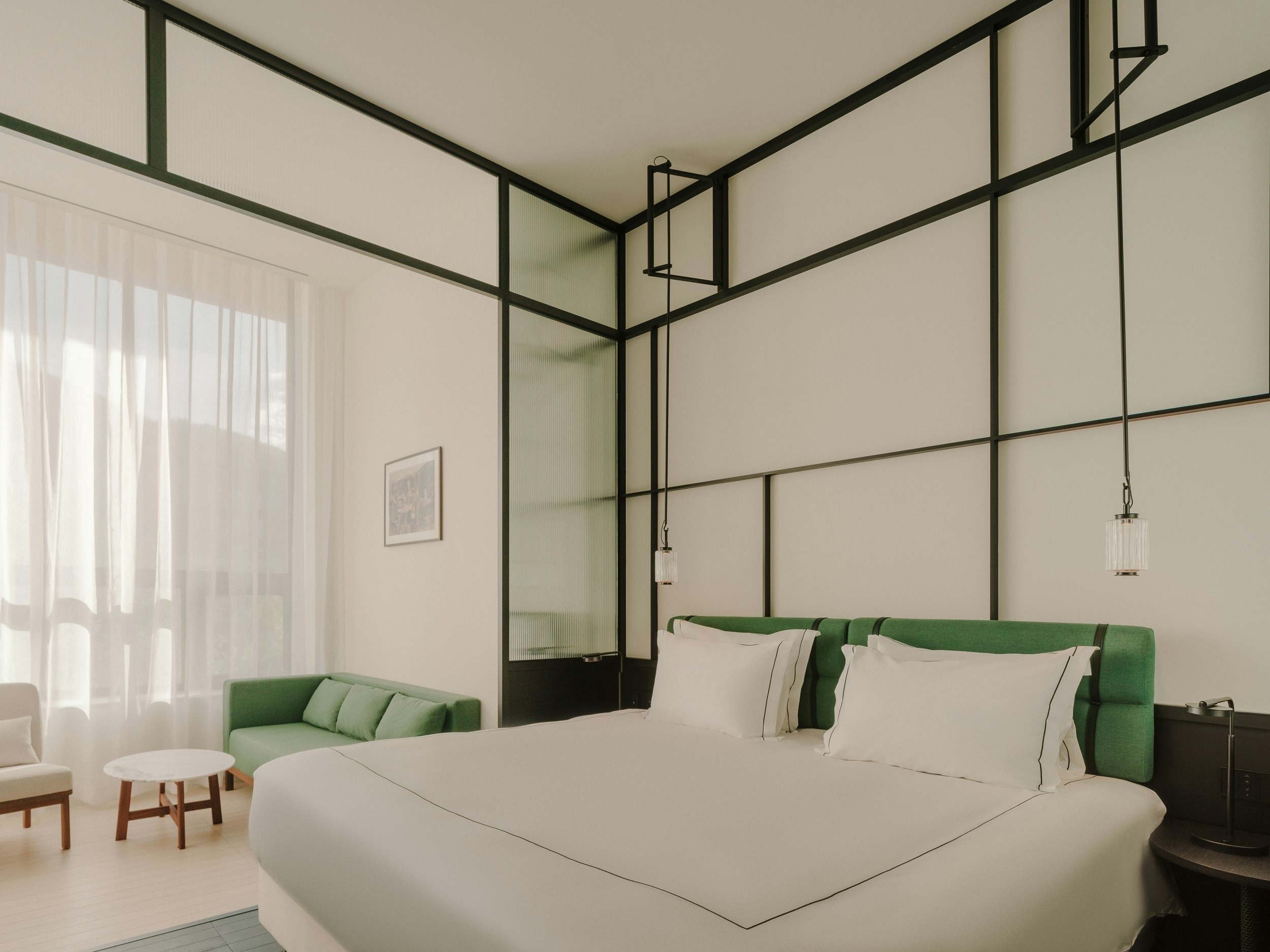 CLASSIC, KING BED