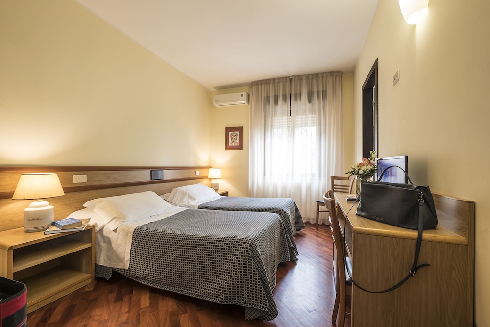 Vega Hotel Perugia 18/70