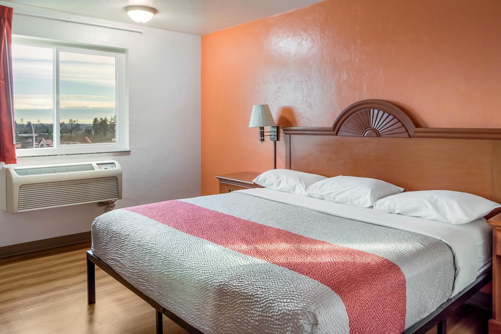 Motel6 Wilsonville, OR - Portland 20/60