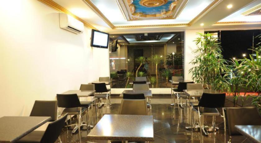 Wirton Dago Hotel 26/49