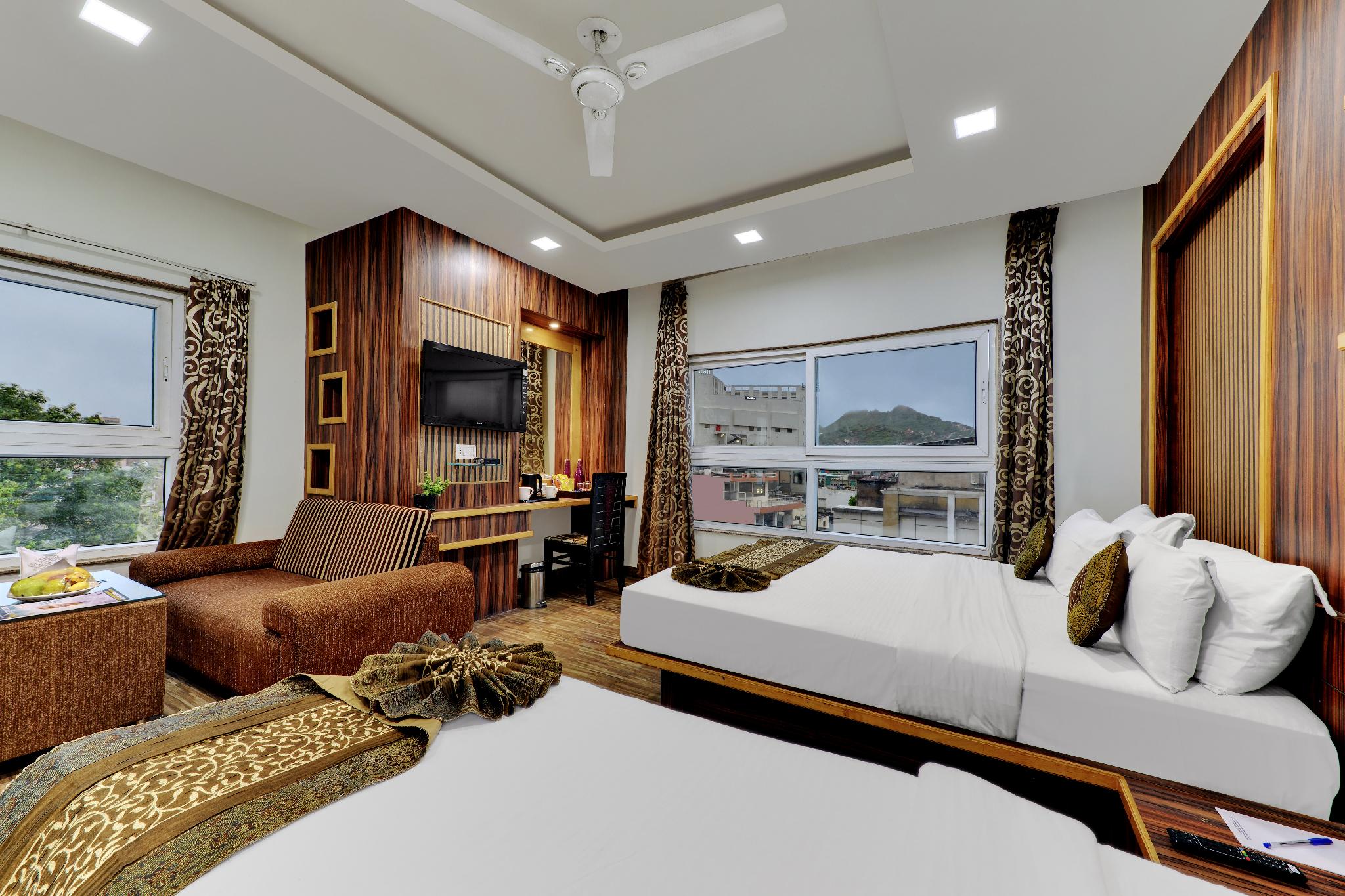 Super, Deluxe, Double Bed