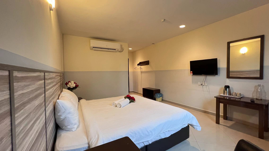 Chariton Skudai Hotel 3/10