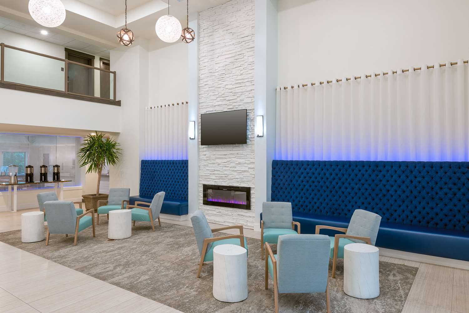 Coral Pointe Sarasota, an Ascend Collection Hotel 24/37
