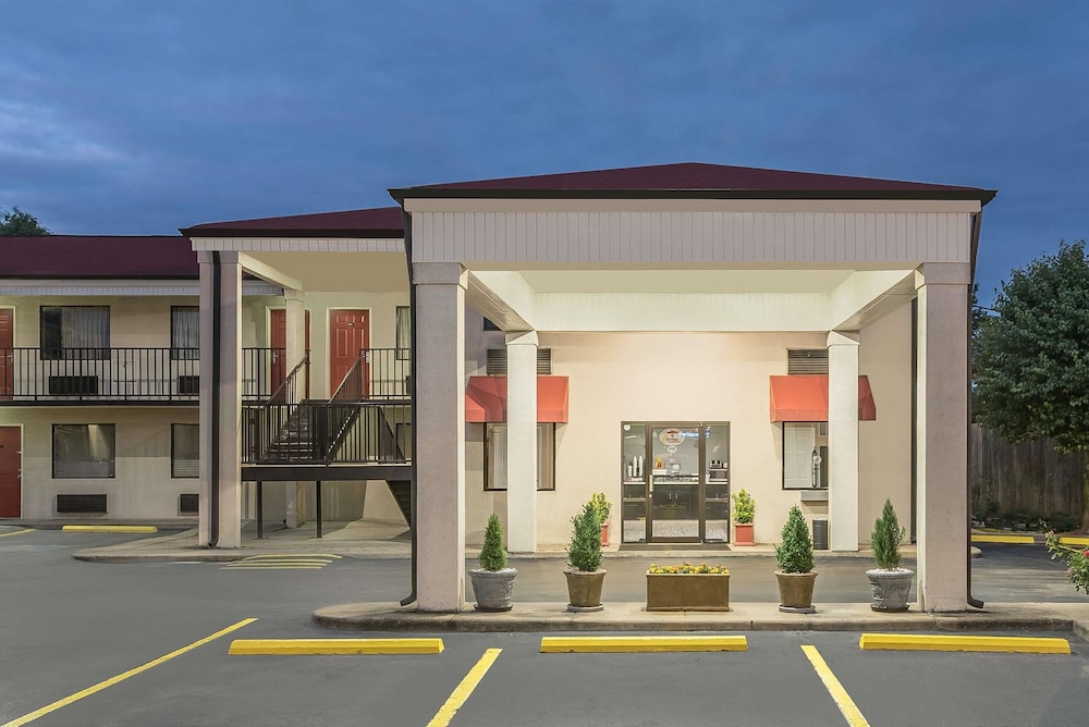 Super 8 By Wyndham Bryant Little Rock Area 3/19