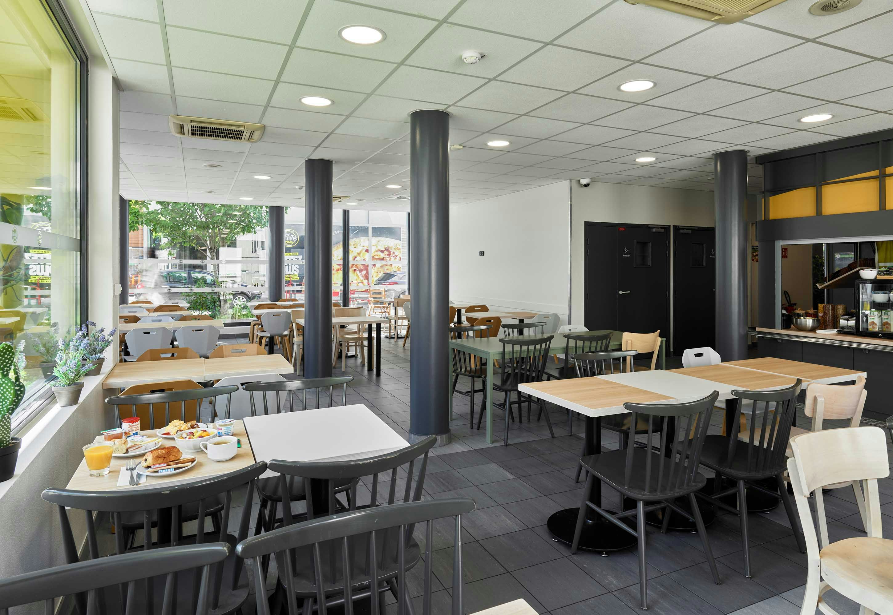 B&B HOTEL Paris Est Bobigny Universite 18/23