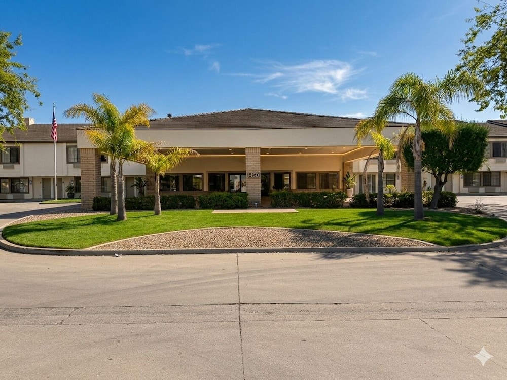 Inn of Lompoc 50/56