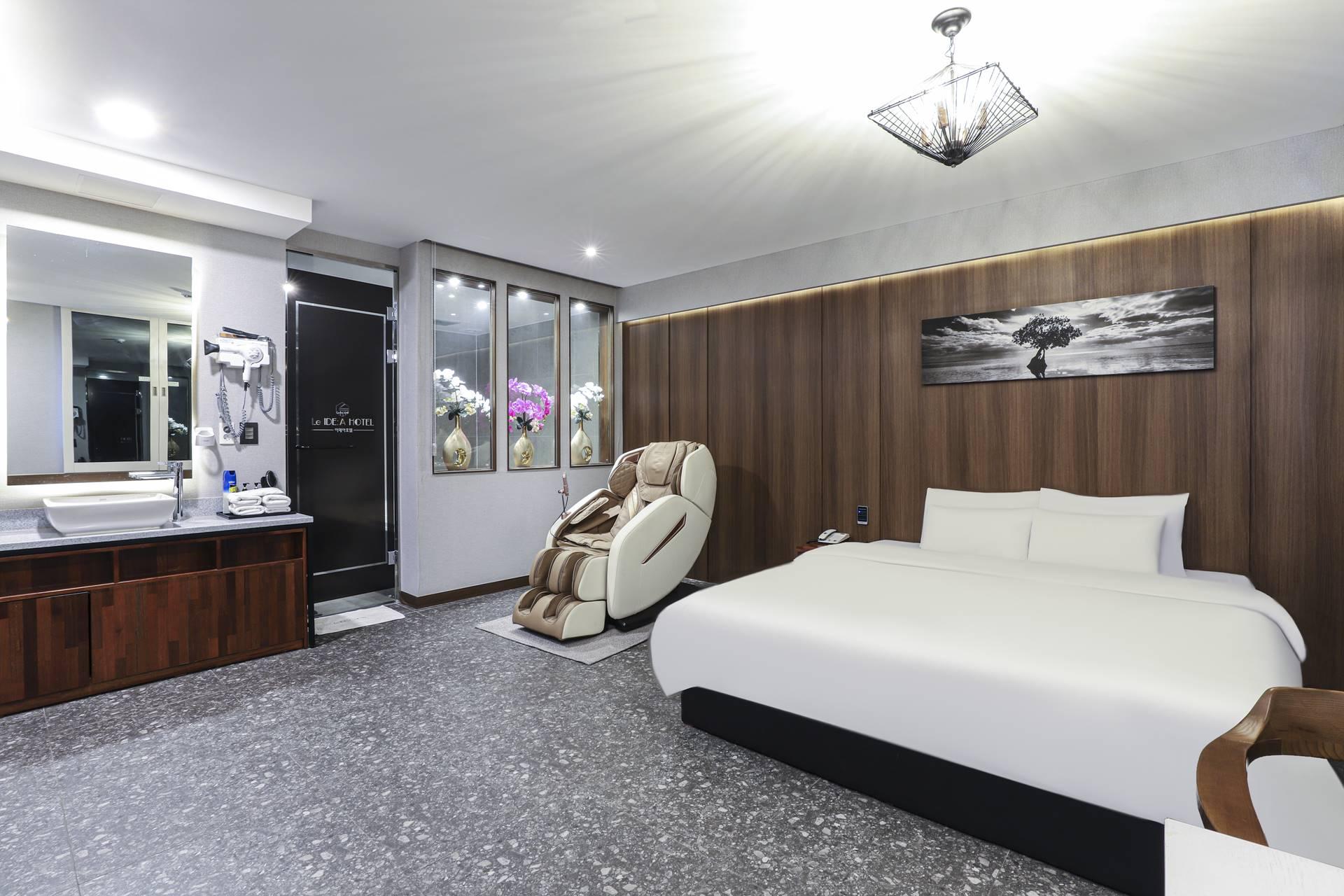 جناح بسرير مزدوج، Le IDEA HOTEL 2/2