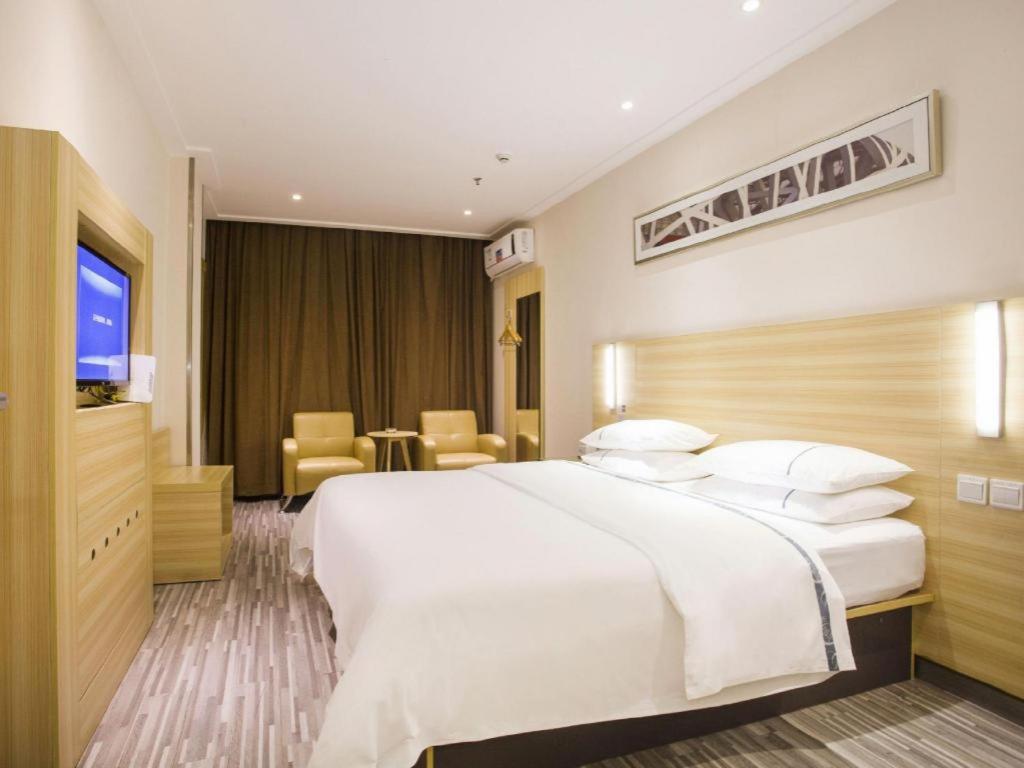 City Comfort Inn Zhanjiang Chikan Overpass 25/54