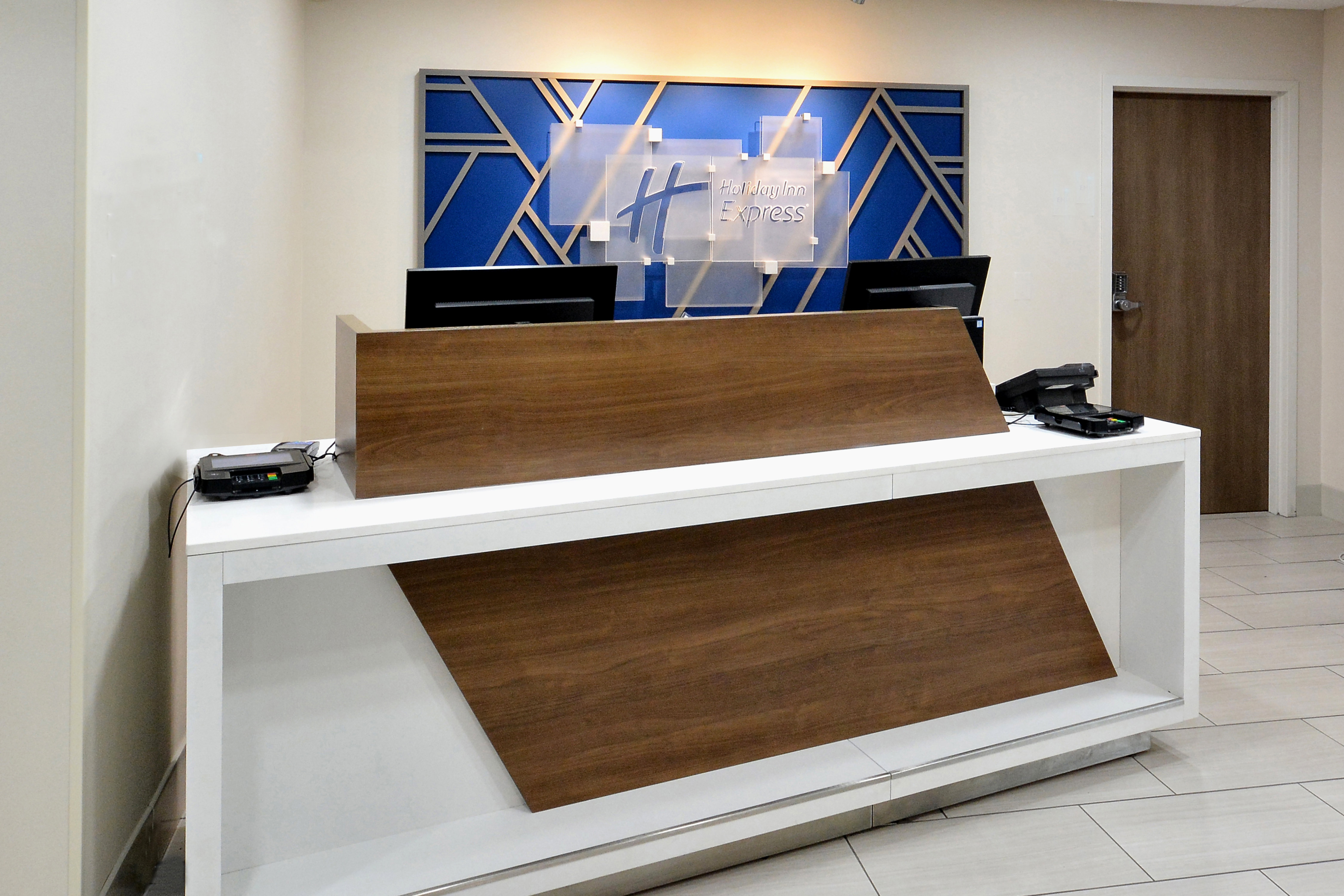 Holiday Inn Express Richmond I-64 Short Pump Area 5/51