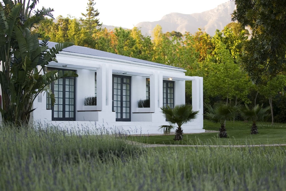 Bloomestate Luxury Retreat 9/61