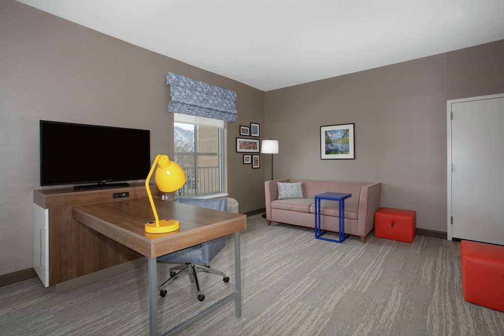 Hampton Inn & Suites Logan 41/48