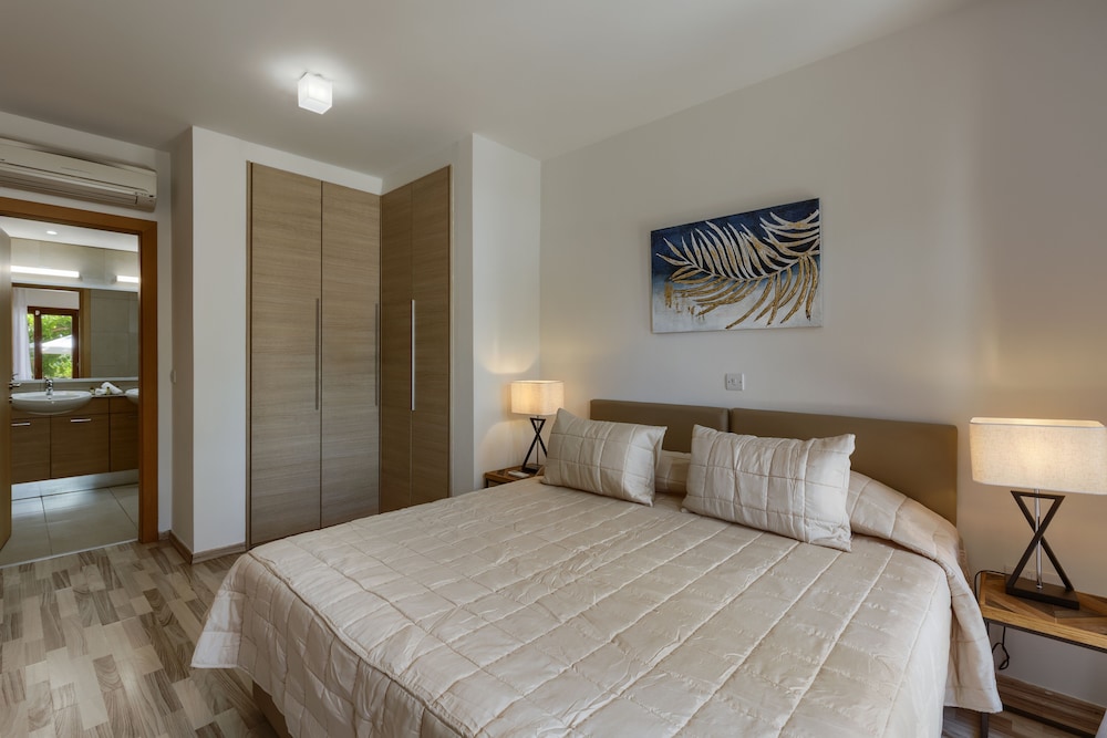 Aphrodite Hills Golf Spa Resort Residences Apartments 6/55