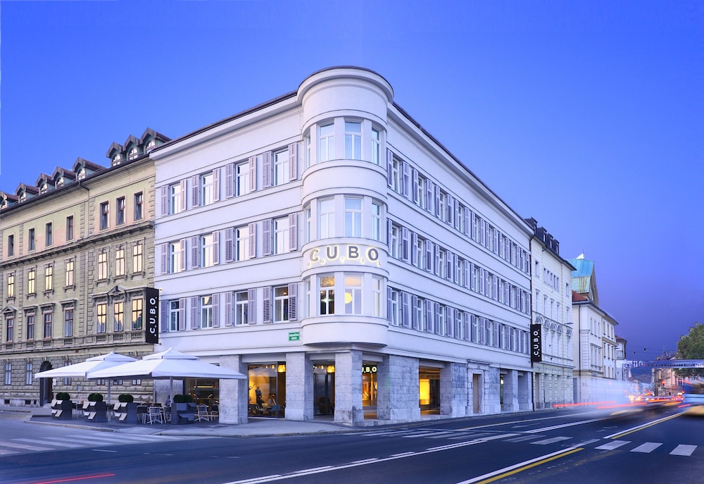 Cubo Hotel 26/31