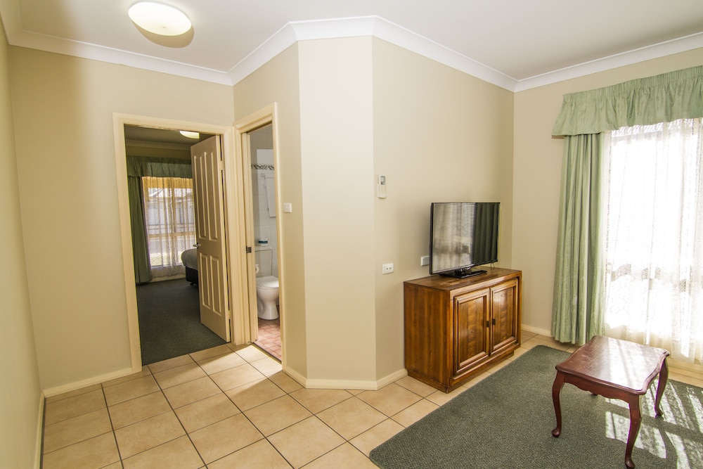 Green Gables Motel 19/29