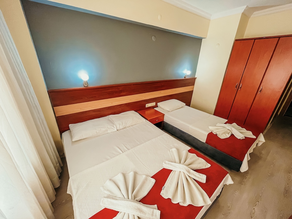First Class Hotel 17/59