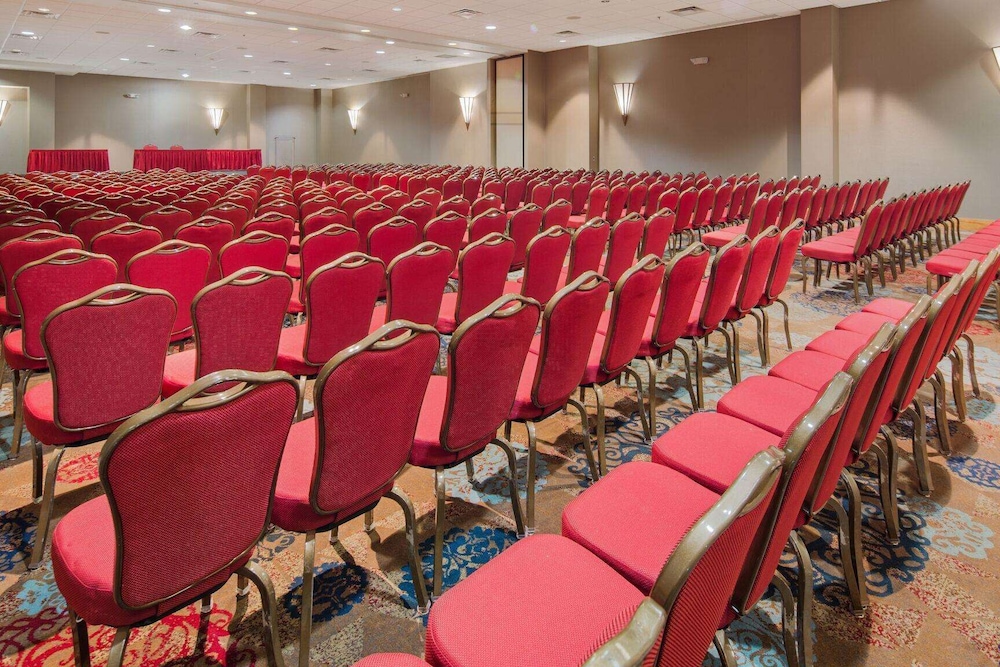 Florida Hotel and Conference Center 49/58