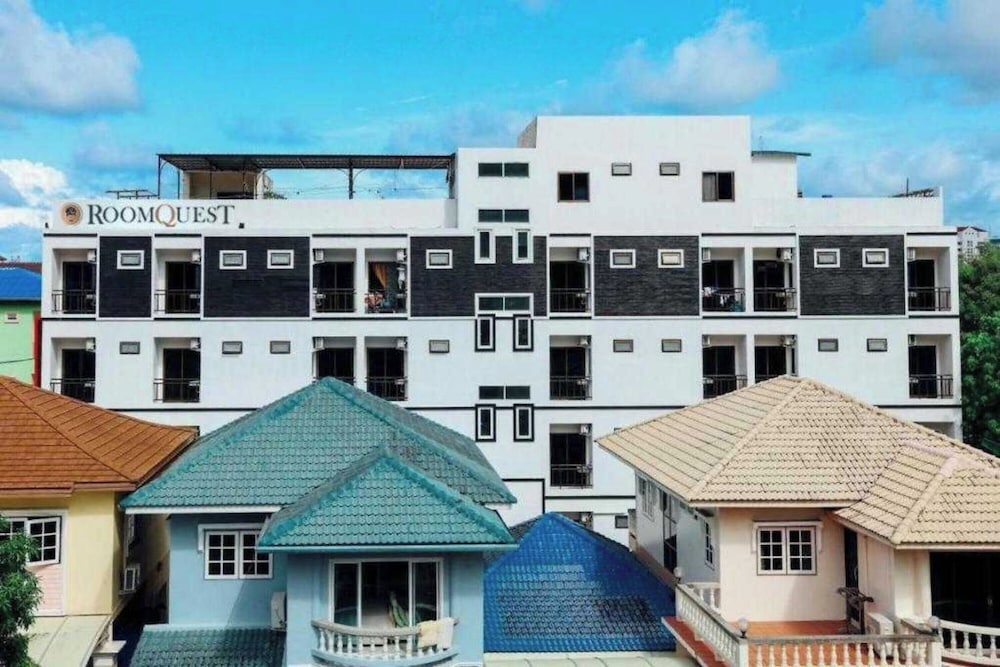 RoomQuest Patong Phuket 2/50