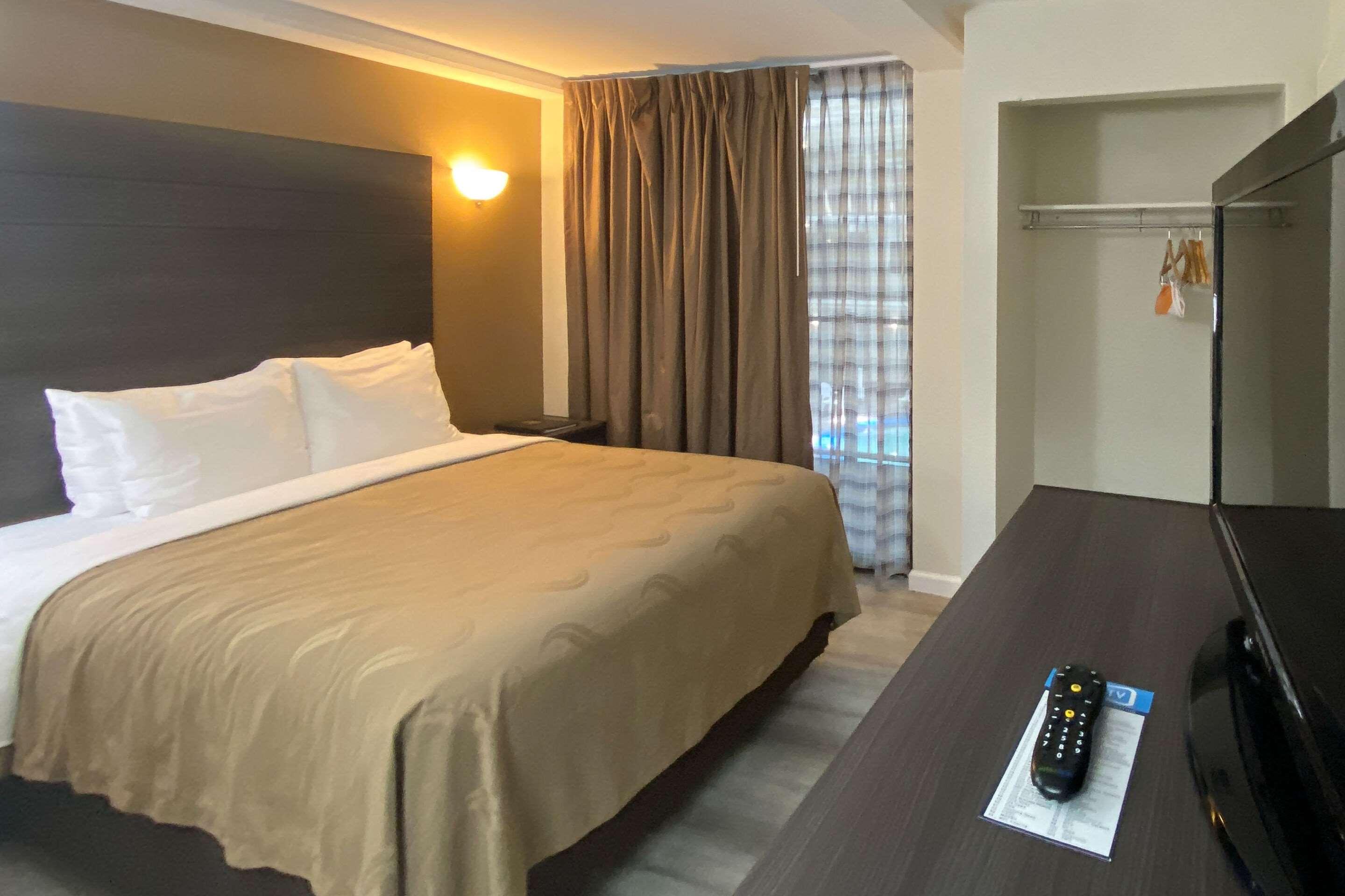 Room, Double Bed