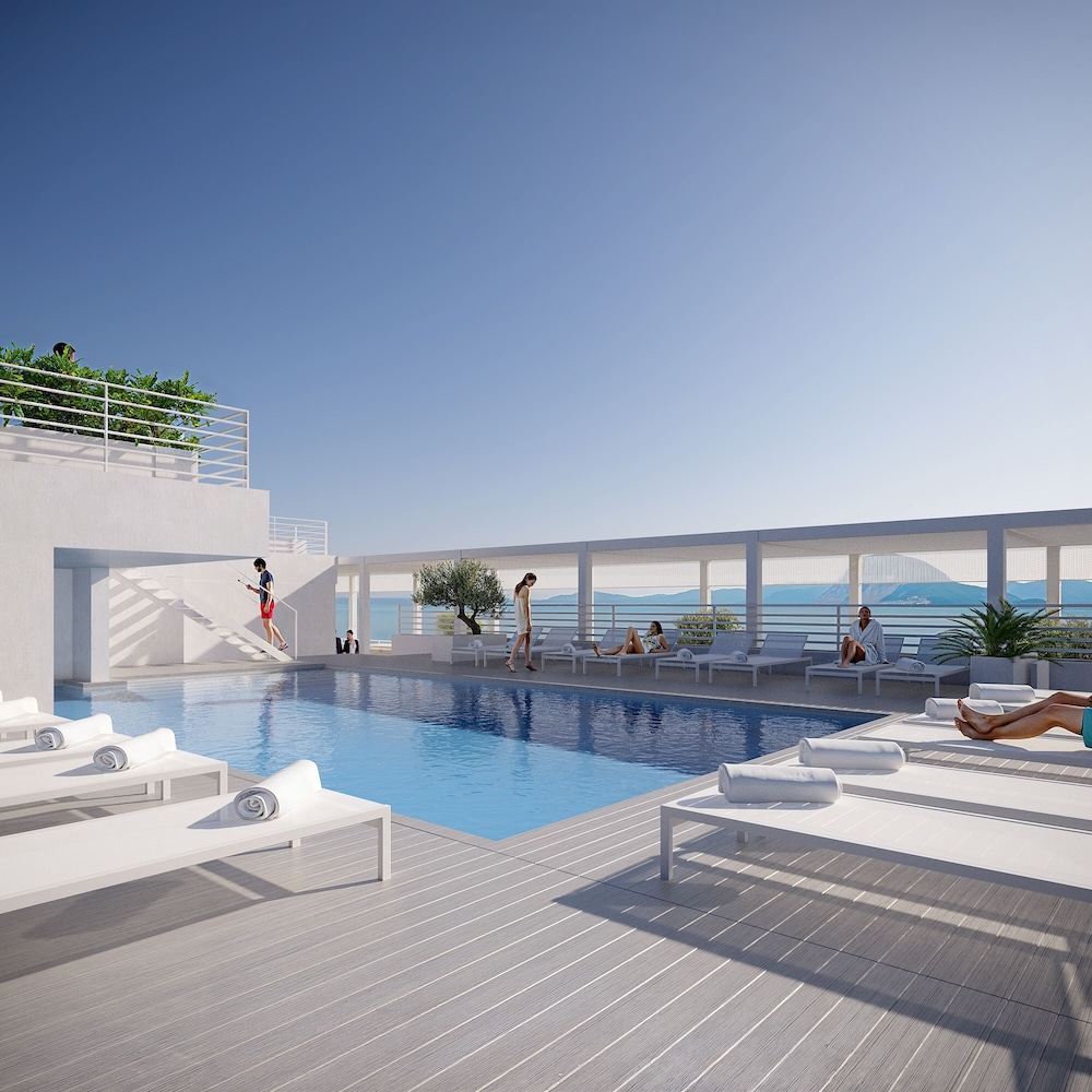 Mercure Patras Astir 61/69